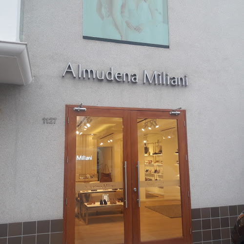 Almudena Miliani - Miraflores