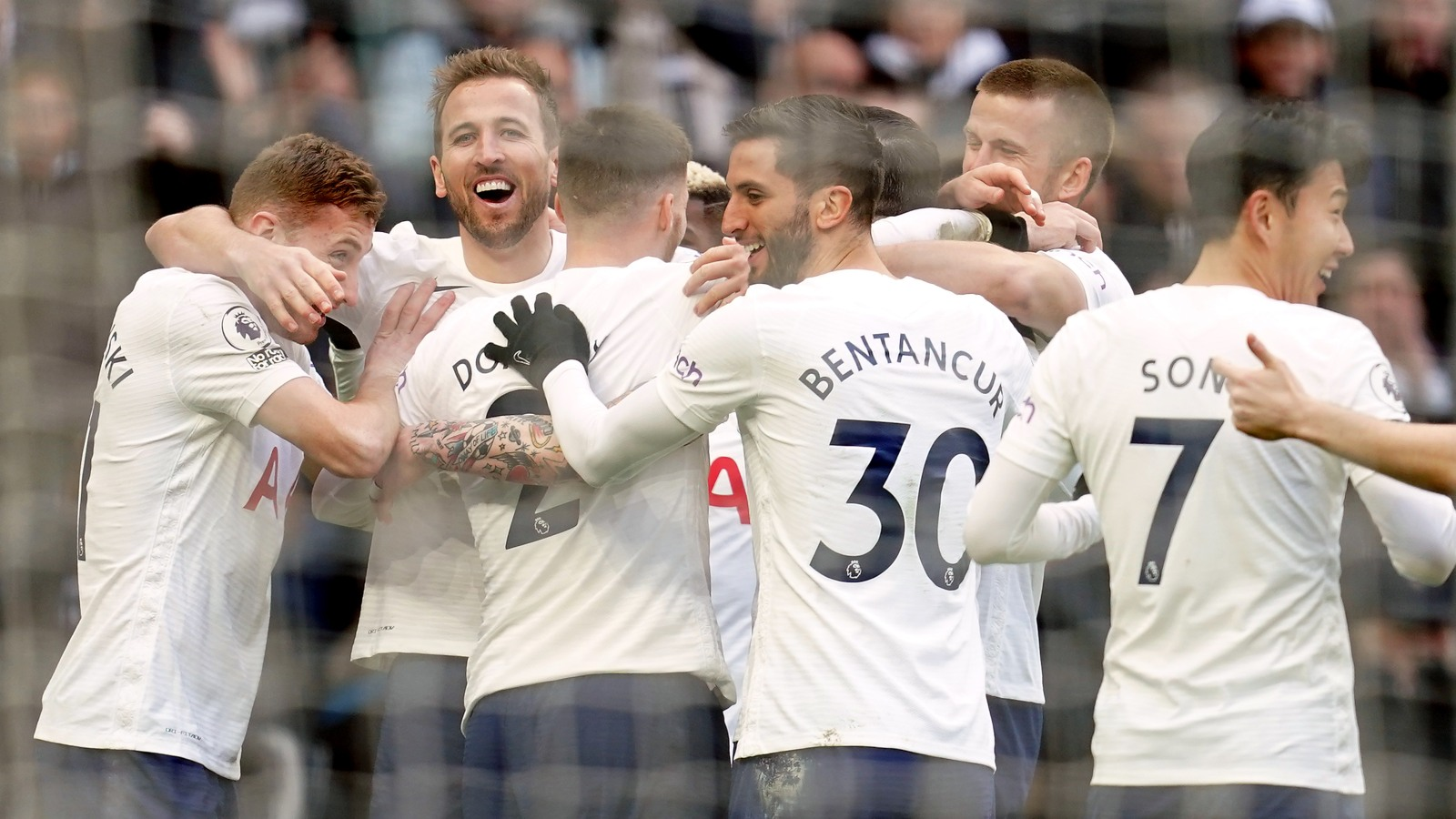 Tottenham Hotspur ventured into the top four with a 5-1 win over Newcastle United