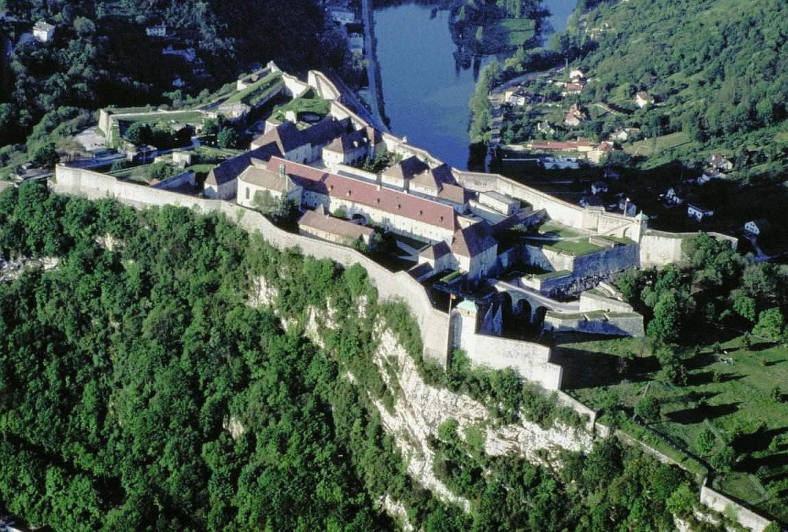 LA CITADELLE DE BESANÇON - Croisières en Bateau sur le Doubs avec les  Vedettes de Besançon