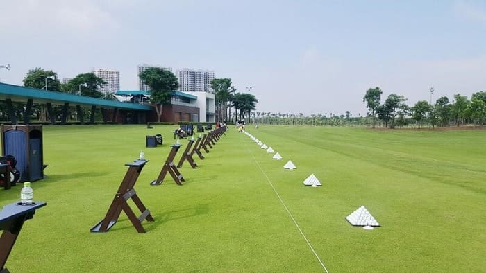 Tour du lịch golf Quảng Bình - Sân golf giúp quá trình luyện tập được hiệu quả, tạo nên những cú đánh hoàn hảo 