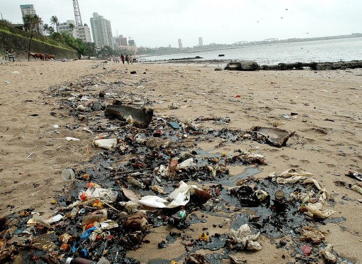 Pantai Chowpatty, India (Photo: IndiaTimes)
