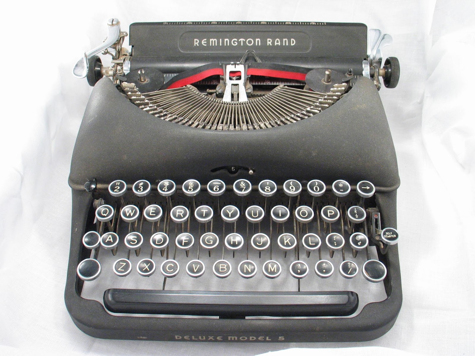 Image of typewriter