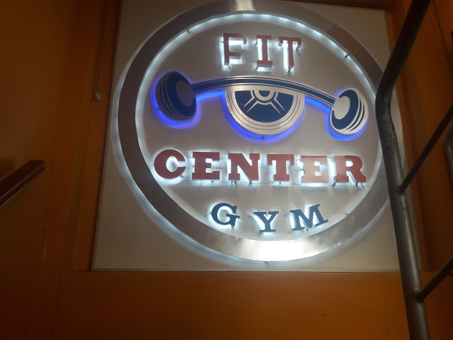 Opiniones de FIT CENTER GYM en Callao - Gimnasio