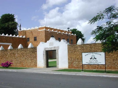 ex convento de San Francisco de Asís en Conkal Yucatán