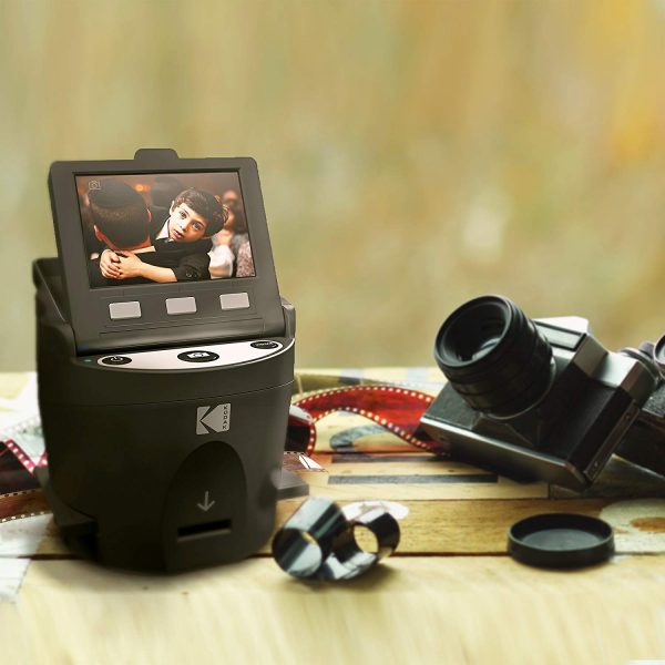 เปลี่ยนรูปฟิล์มเป็นให้ไฟล์ดิจิตอลกับ Kodak Scanza film scanner ในราคา 5,000 บาท 4