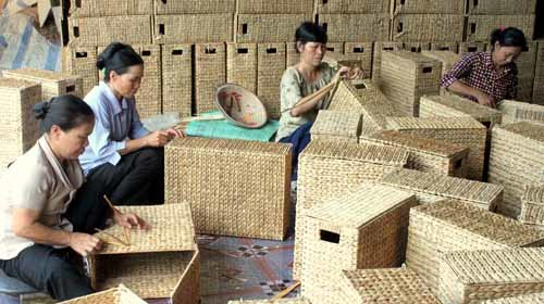 making bamboo rattan products