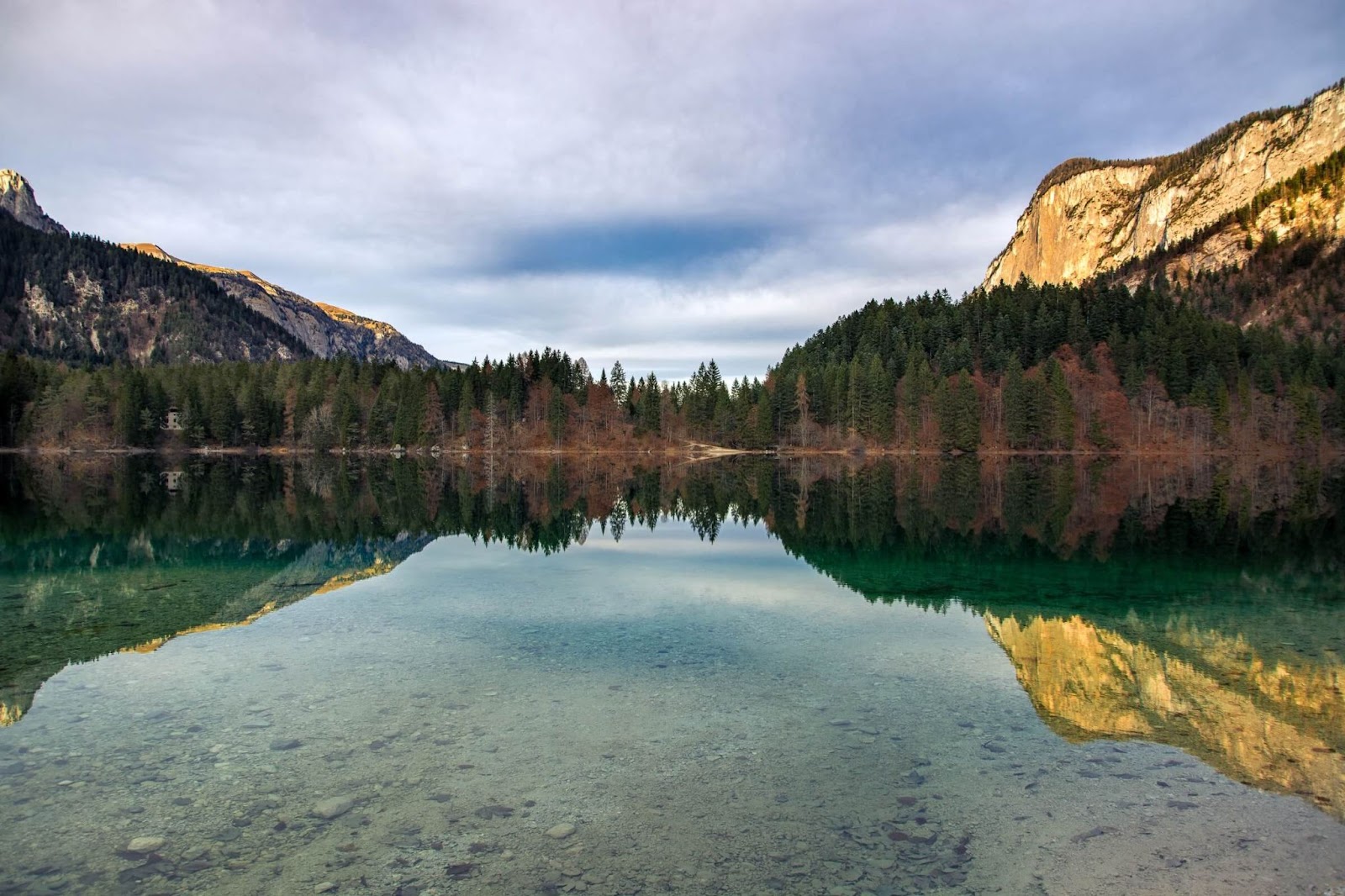 stunning lakes in the dolomites, lago di tovel, lake tovel