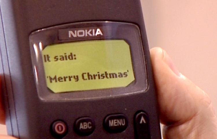 Imagem ilustrativa do primeiro SMS da história — tecnologia do ano de 1992