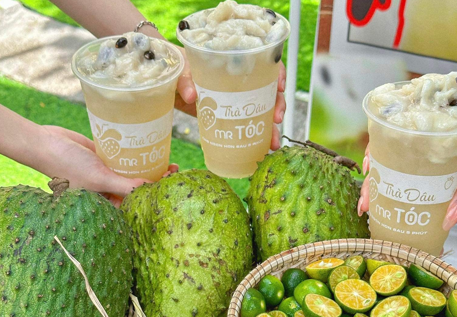 Soursop-Fruit-Tea-is-one-of-the-hottest-beverage