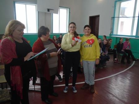http://dikvik2009.ucoz.net/2018-2019part1/den_valentina-11.jpg