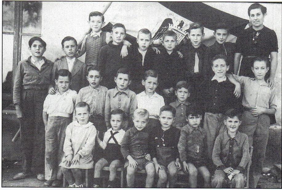 Aniceta Mitjà va ser mestra de l'escola de nens el curs del 1941.