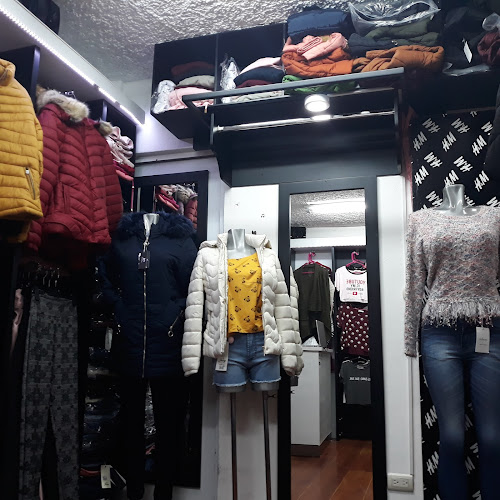Centro Comercial Gran Pasaje, 114, Planta Baja, Padre Aguirre 10-72, Cuenca 010101