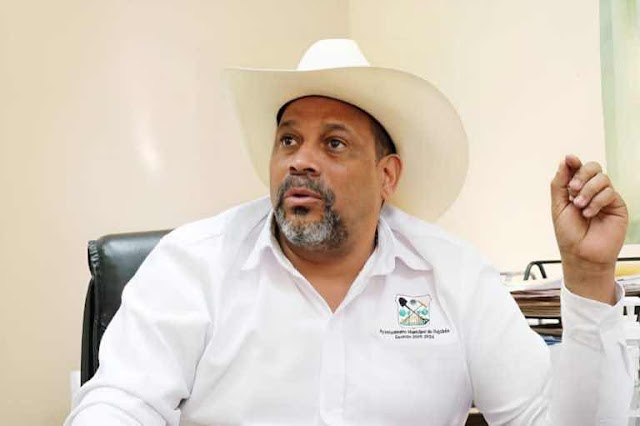 Alcalde Santiago Riverón aclara situación de fraude