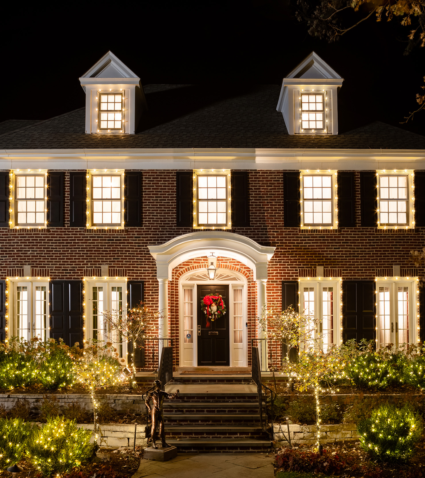 The "Home Alone" house is available for booking on Airbnb