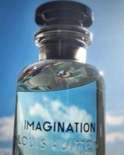 イマジナシオンの意味はフランス語で「想像力」