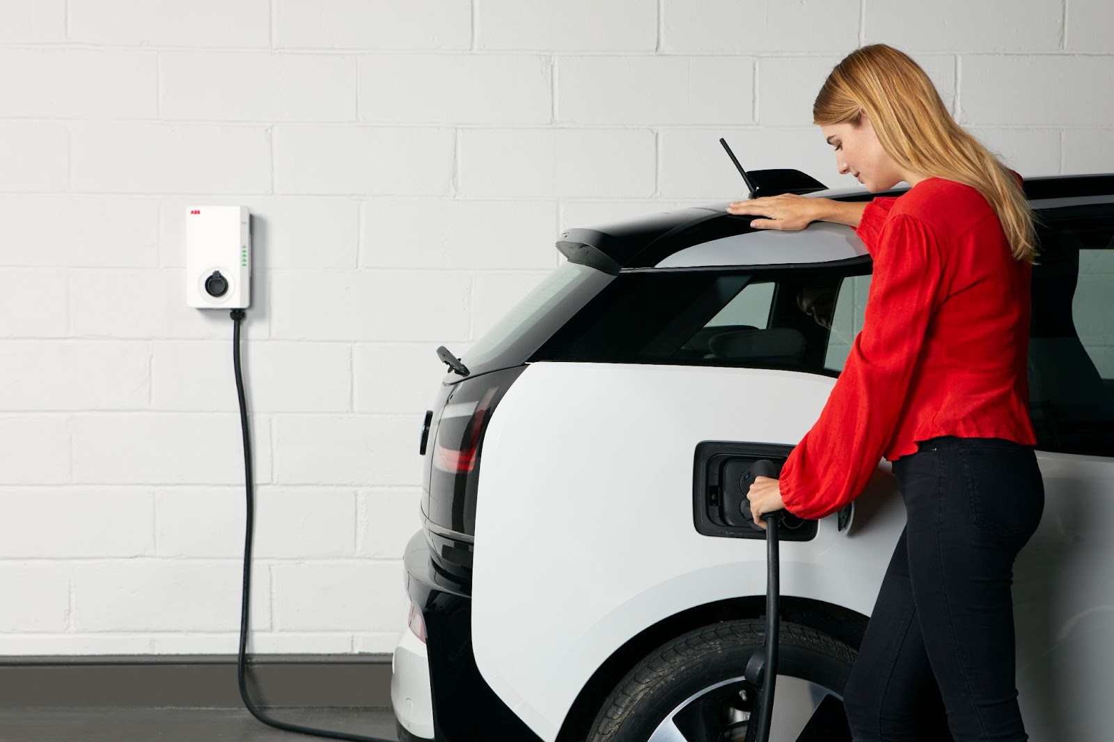 electric vehicles charging at home