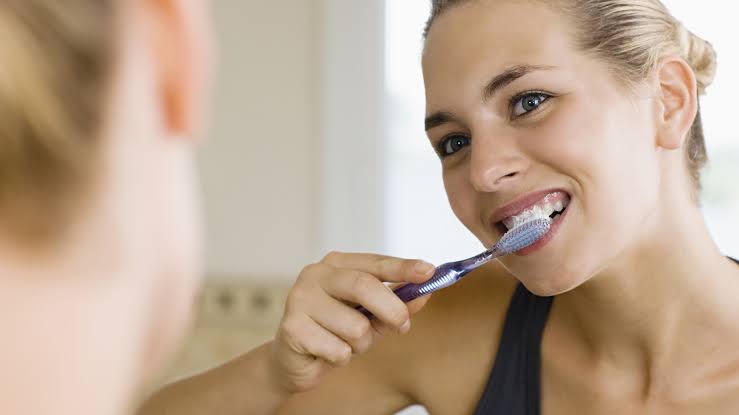 5 ยาสีฟัน ที่จะช่วยลดปัญหาเรื่องการเสียวฟันของคุณได้ ! 02