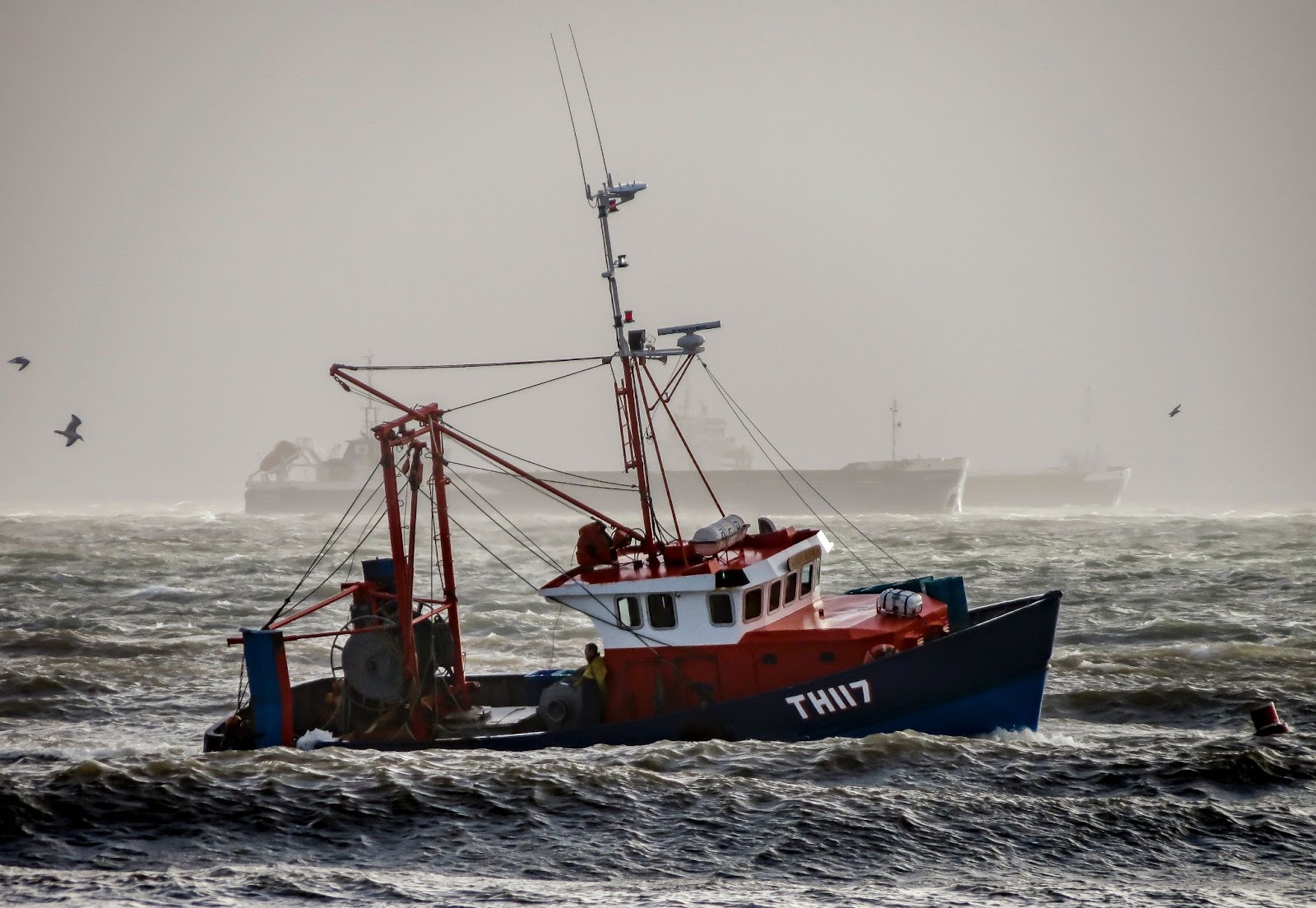 Renting a trawler to live on