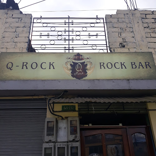 PFX8+WQ4, Quito 170150