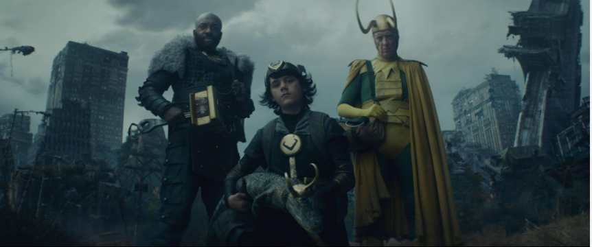 A série do anti-herói Loki chegou ao quinto episódio e o Kolmeia trouxe o que rolou de mais interessante nas aventuras de Loki e Sylvie. Confira!