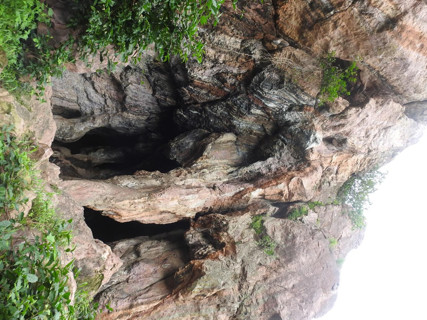 E:\NIKON\Caves Central India\100NIKON\DSCN1396.JPG