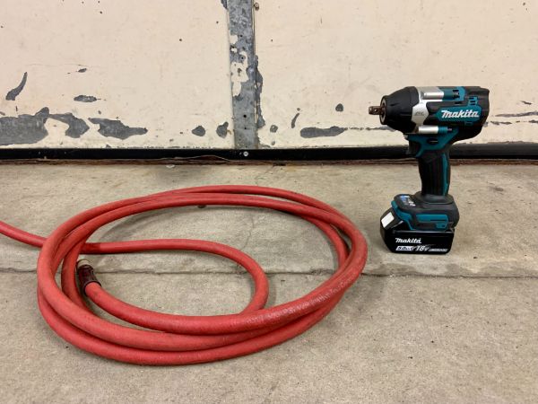 รีวิวบล็อกกระแทก Makita XWT17 18V Brushless Mid-Torque 1/2 "3