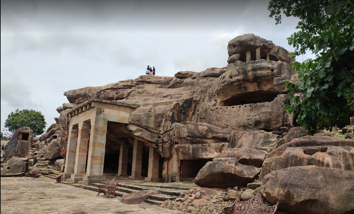 Udayagiri and Khandagiri caves
