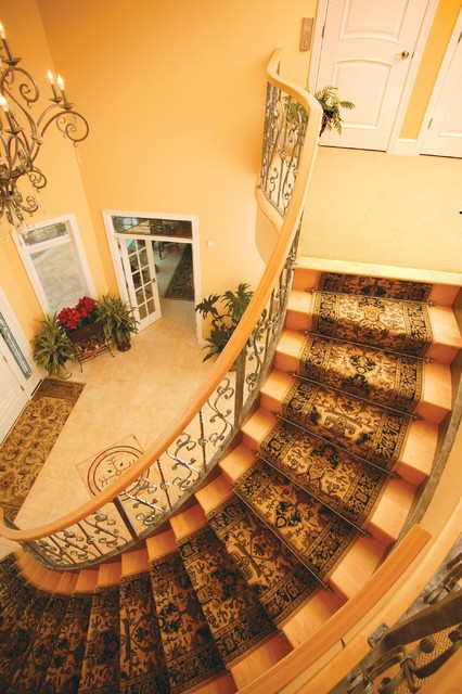 Curved Staircase 