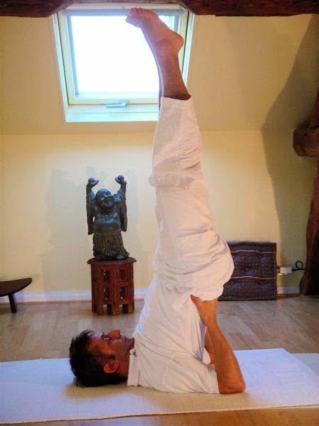 5 beginner yoga exercises help to lose fat in 3 weeks