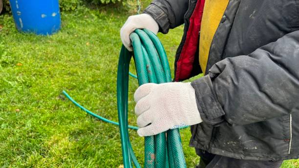 How to Fix Garden Hose Kinks in 6 Steps