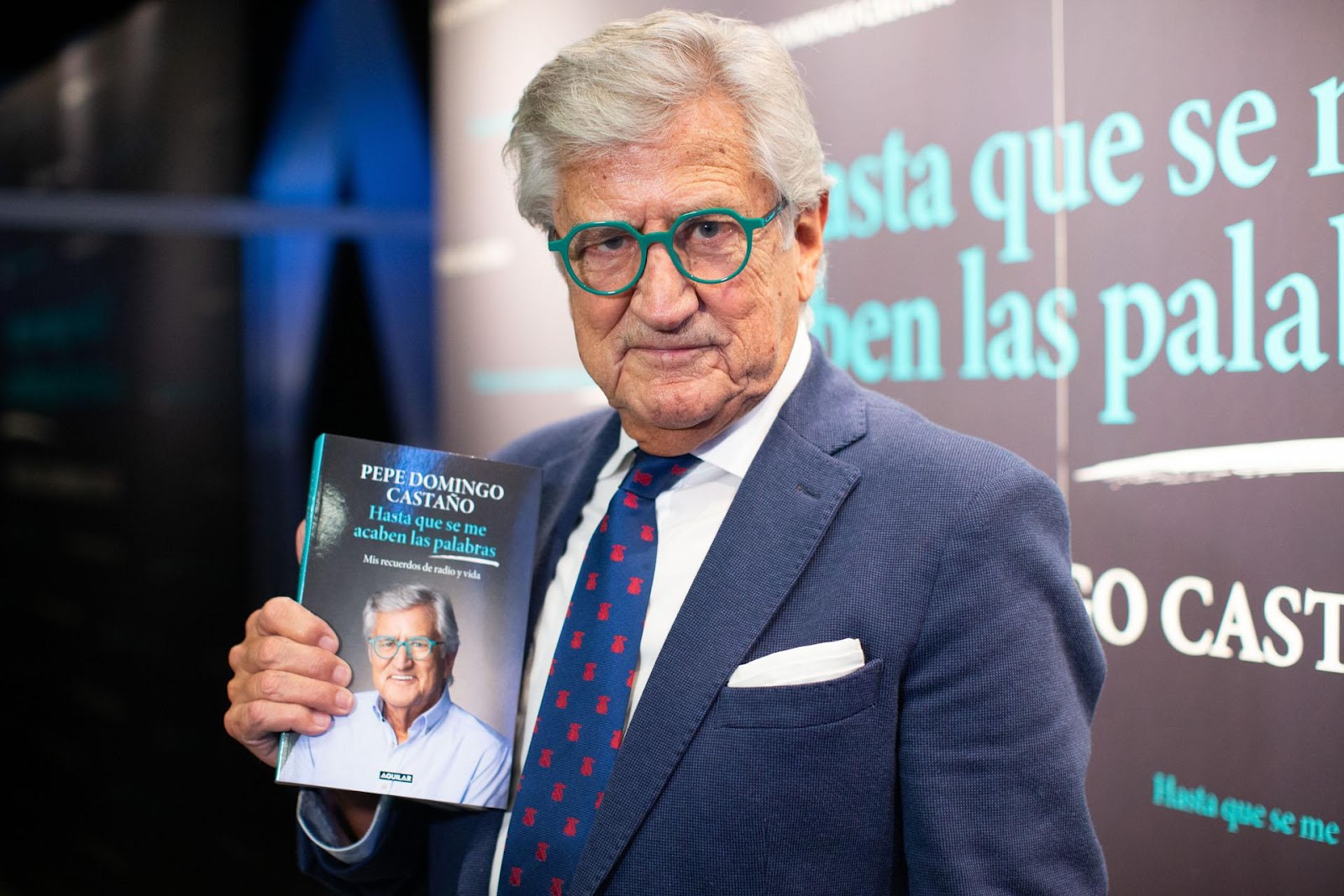 Pepe Domingo Castaño publica 'Hasta que se me acaben las palabras', con  prólogo de Julio Iglesias