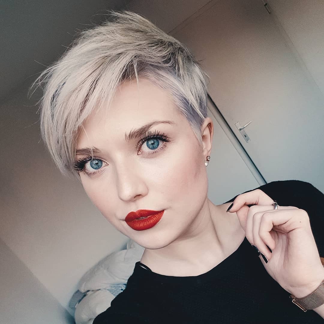 Check Out These Confident Hairstyles For Women With Short Hair