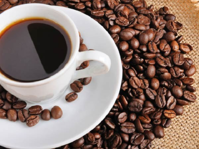 Uống ly cà phê nguyên chất mỗi buổi sáng giúp bạn giảm cân hiệu quả