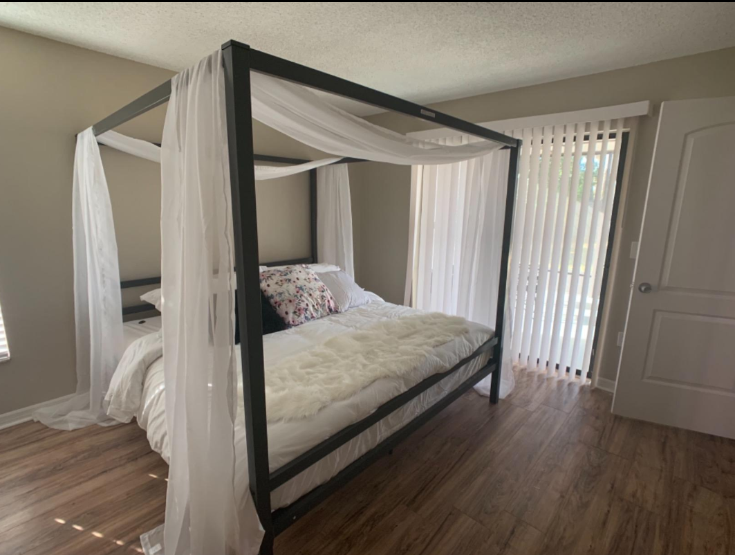 Two-scarf canopy bed design.