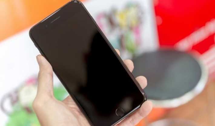 Làm gì khi đột nhiên iPhone X bị đen màn hình