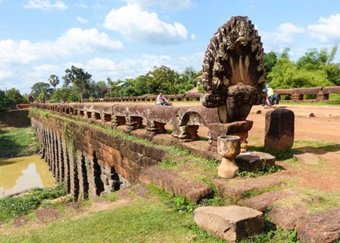 Tour du lịch Campuchia - Hình ảnh cây cầu Rồng 