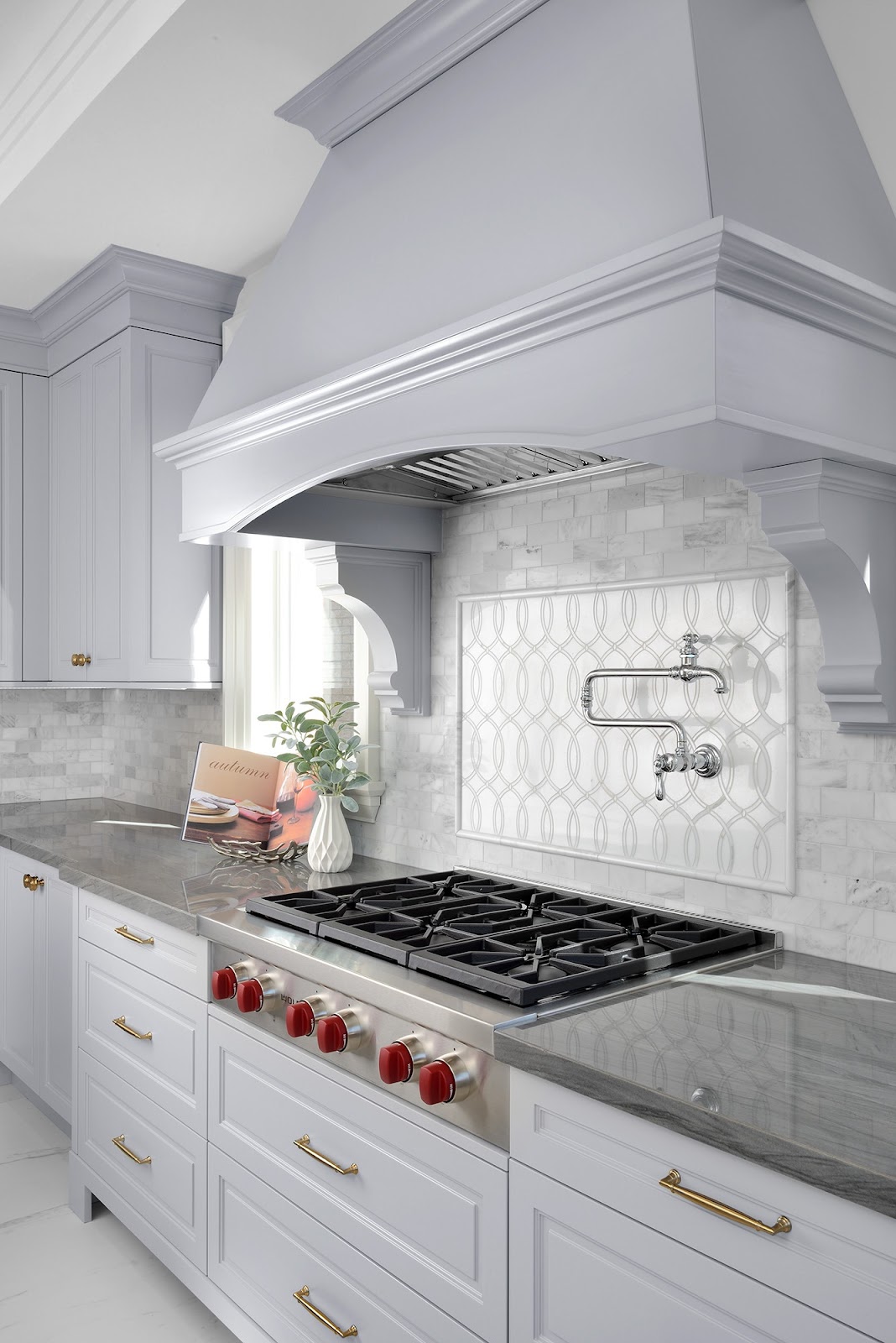 Kitchen Design: the Simple Range Hood Style Guide | Irpinia