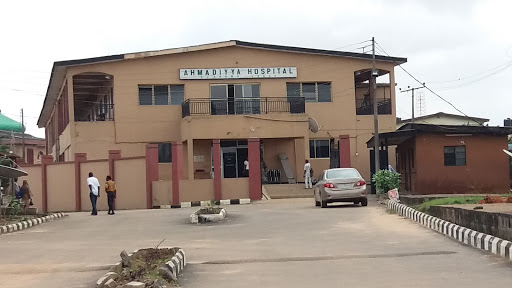Ahmadiya Hospital, Alimosho, Lagos, Nigeria, Doctor, state Lagos