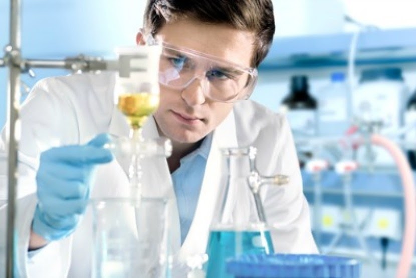 Perbedaan Ilmu Kimia & Pendidikan Kimia Serta Prospek Karirnya
- Perbedaan Utama antara Ilmu Kimia dan Pendidikan Kimia