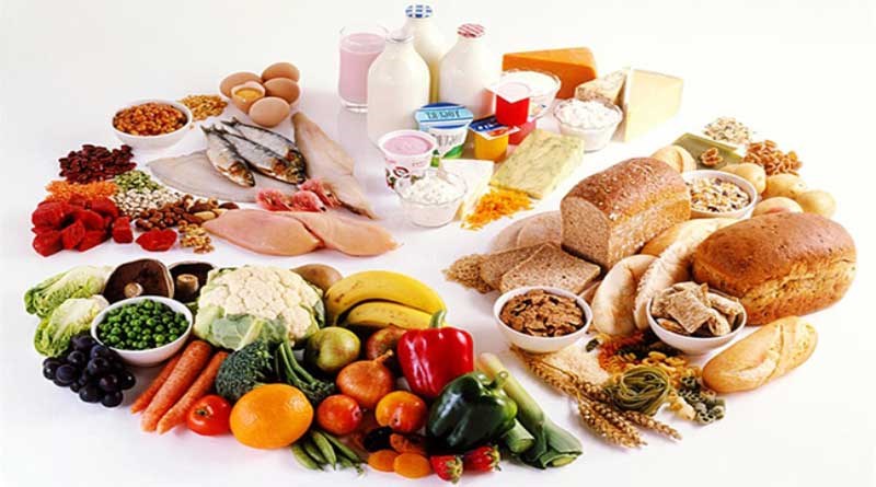 Chế độ dinh dưỡng đầy đủ giúp hỗ trợ điều trị viêm kết mạc