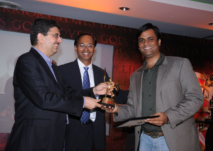 Kranti Shanbhag receives award from Uday Kotak