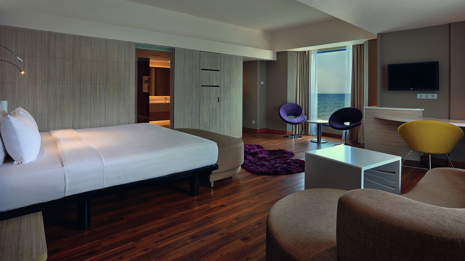 Rekomendasi Hotel Sekitar Beach City International Stadium