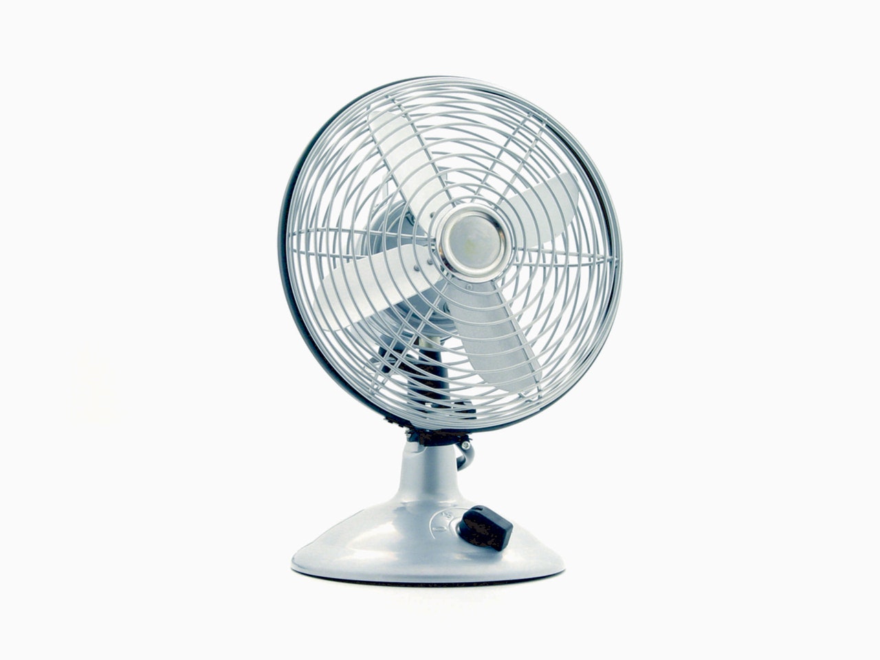 How To Clean Your Oscillating Fan 