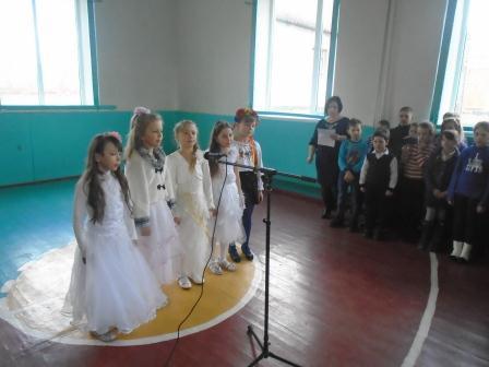 http://dikvik2009.ucoz.net/2016-2017part3/8_bereznja_sportzal-3.jpg