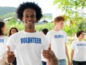 http://shawnaburkell.com/wp-content/uploads/2013/01/student-volunteering.jpg