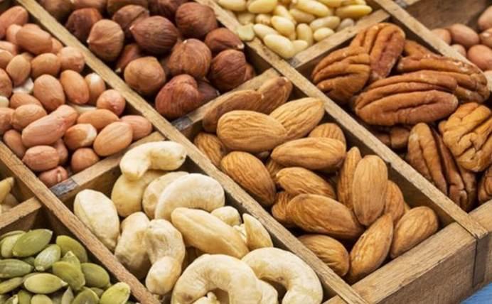 http://www.femalevenue.com/wp-content/uploads/2016/06/weight-loss-benefits-of-nuts.jpg