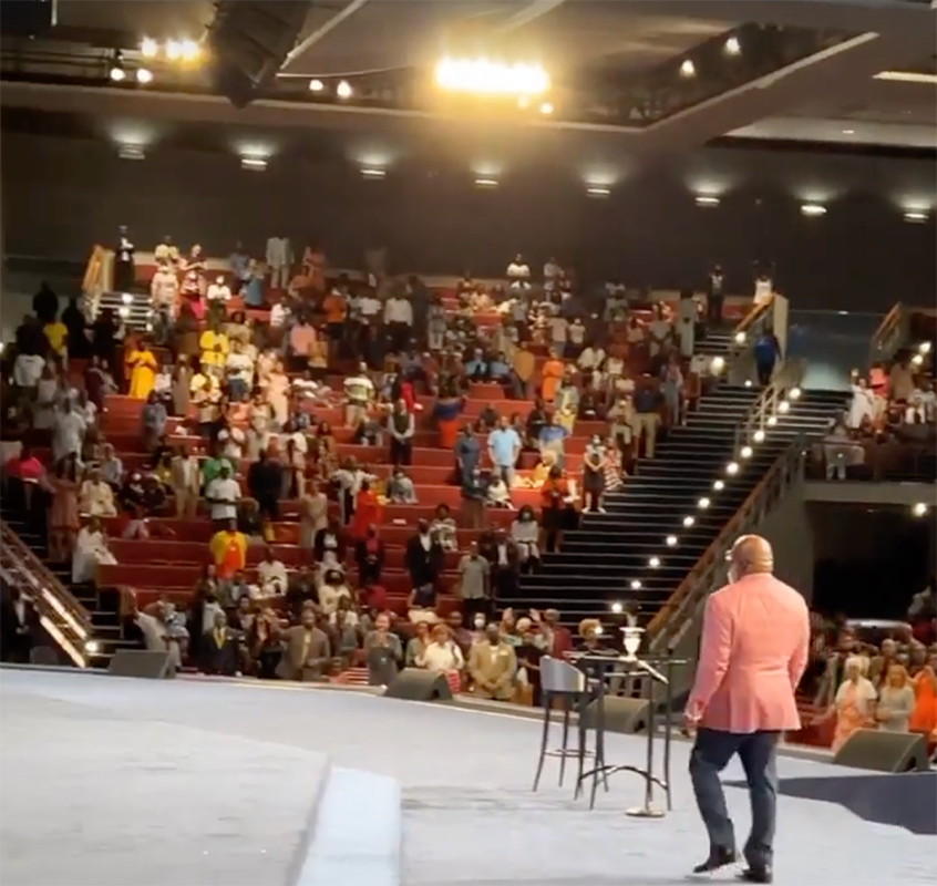 EXCLUSIVE: TD Jakes Church Now HALF EMPTY . . . After He BASHED BLACK WOMEN  In Sermon!! - Media Take Out