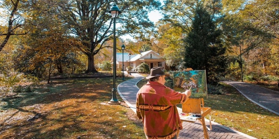 Man painting outside in Sandy Springs, GA