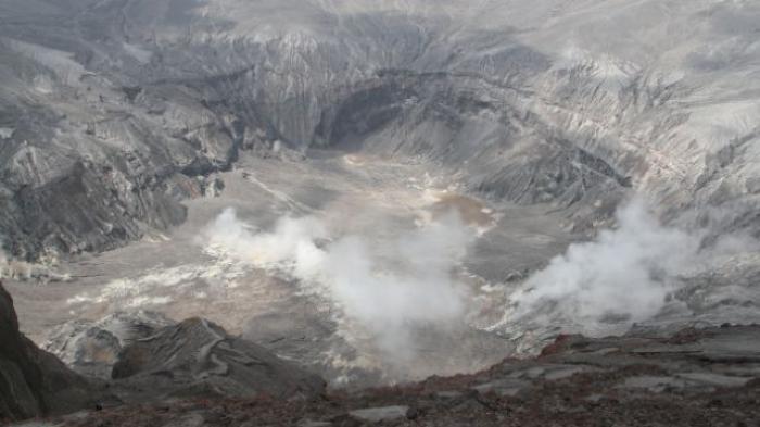 1308gunung-kelud.jpg