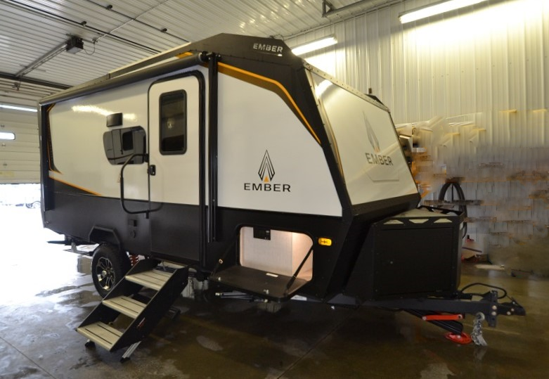 Learn more about additional travel trailers for sale at Hamilton’s RV Outlet today!